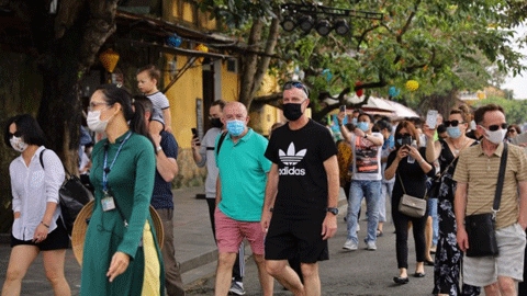 Tourisme Vietnam pourrait ouvrir entièrement sa porte à partir du premier mai 2022.