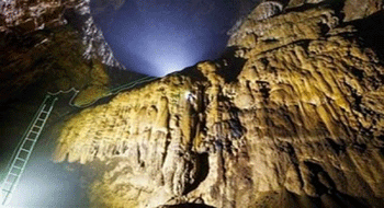 Grotte de Son Doong au Vietnam 